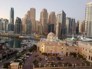 Fotografie z fotogalerie ubytování Elite Master Room in Dubai Marina Near Blue Water v Dubaji