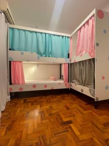 Morada City Hostel客房内的一张或多张床位