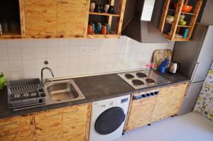 Köök või kööginurk majutusasutuses Mostar Downtown Hostel