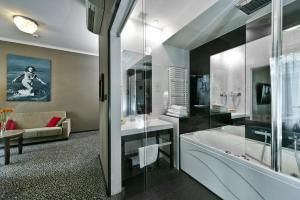 Posteľ alebo postele v izbe v ubytovaní Hotel Fado Spa & Restaurant