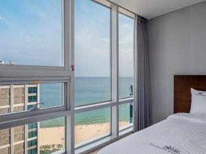 Nespecifikovaný výhled na moře nebo výhled na moře při pohledu z hotelu