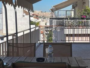 Ban công/sân hiên tại Acropolis view 3 shared room