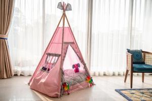 Фотография из галереи The Astor - All Suites Hotel Candolim Goa в Кандолиме