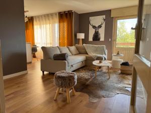 Posedenie v ubytovaní Appartement spacieux et lumineux à Font Romeu