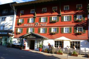 Budova, kde se hotel nachází