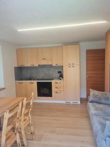 A kitchen or kitchenette at Casa Le Iscle