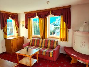 Posezení v ubytování Hotel Tanja-Sonnenhof