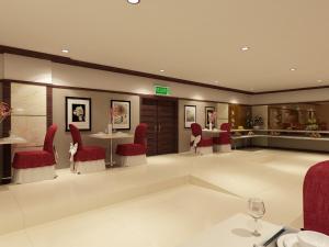 Restoran või mõni muu söögikoht majutusasutuses Hallmark Regency Hotel - Johor Bahru