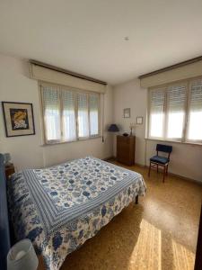 Letto o letti in una camera di Sunny 2-bedrooms apartment