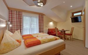 Llit o llits en una habitació de Haus Bergfriede