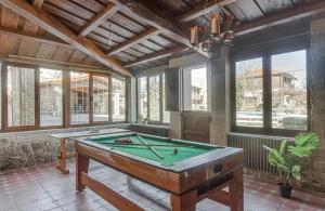 Τραπέζι μπιλιάρδου στο Villamia