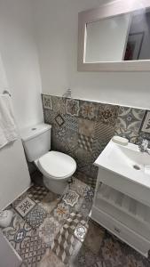 Ένα μπάνιο στο Apartamento Alberdi 1634 +15 φωτογραφίες