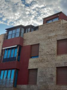 Budynek, w którym mieści się apartament