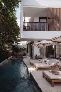Swimmingpoolen hos eller tæt på MAE Villas Canggu