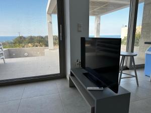 Photo de la galerie de l'établissement Starlight Villas-8bd, Available For Events, à Ádhele