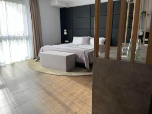 Postel nebo postele na pokoji v ubytování Hotel am Markt