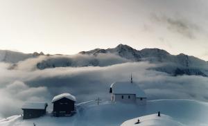 冬天的Imhof Alpine B&B Apartments