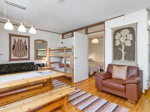 Kuchyň nebo kuchyňský kout v ubytování Holiday Home Saariseläntie 8 d 5 by Interhome