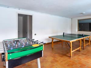 Herní místnost v ubytování Apartment Punta Grumo 2 by Interhome