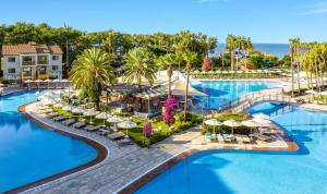 Bazén v ubytování Arum Barut Collection - Ultra All Inclusive nebo v jeho okolí