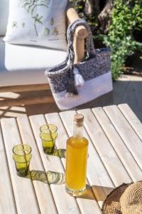 LA BASTIDE DES CULS-ROUSSET的酒水