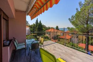Balkón alebo terasa v ubytovaní Apartments SOBOL