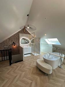 Phòng tắm tại Luxueuse maison Hypercentre Dieppe