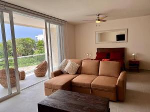 Posezení v ubytování ¡Your oasis by the beach! Loft in Santamar