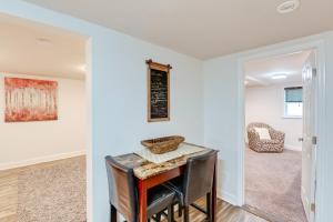 Gallery image of Old Hickory Hideout Charming Apt with Deck! in Old Hickory