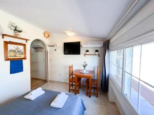 Kép Carihuela Beach, Club San Antonio, Torremolinos Málaga szállásáról Torremolinosban a galériában