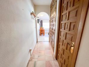 Kép Carihuela Beach, Club San Antonio, Torremolinos Málaga szállásáról Torremolinosban a galériában