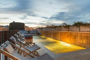 Bazén v ubytování Hotel Casa Don Luis by Faranda Boutique, a member of Radisson Individuals nebo v jeho okolí