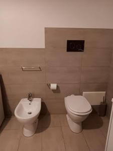 A bathroom at Happy Holiday