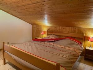 Posteľ alebo postele v izbe v ubytovaní Appartement spacieux à Châtel proche centre, 7 couchages, balcon sud, parking, Multi Pass inclus! - FR-1-693-58