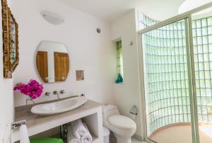 Phòng tắm tại casa boutique los cedros +15 ảnh