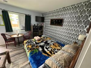 Posezení v ubytování Guest Suite - Private Retreat - J-1