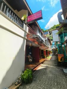 Bangunan di mana terletaknya hotel