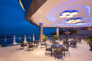 Restaurace v ubytování Rodina Beach Hotel