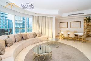 Posezení v ubytování New Arabian Trident Waterfront 3 BR plus maid