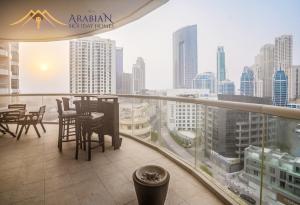 Balkón nebo terasa v ubytování New Arabian Trident Waterfront 3 BR plus maid