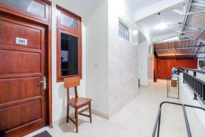 Televisyen dan/atau pusat hiburan di Hotel Safara Yogyakarta