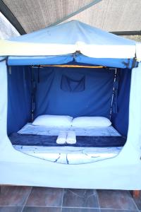 Postel nebo postele na pokoji v ubytování Tsitsikamma on Sea Poolside Cabanas - they are not tents
