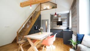 Kuchyň nebo kuchyňský kout v ubytování SKOG HARRACHOV duplex apartment