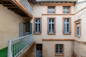 Foto dalla galleria di Cosy Maison de ville 100m2 - tout équipée et calme a Montauban