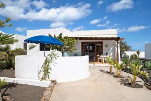 The building in which the holiday home is located