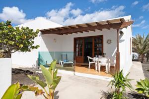 The building in which the holiday home is located
