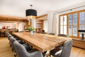 Fotografia z galérie ubytovania Chalet Lilly - Luxury by A-Appartments mit Ski in - Ski out v destinácii Zug