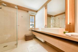 Kúpeľňa v ubytovaní Chalet Lilly - Luxury by A-Appartments mit Ski in - Ski out