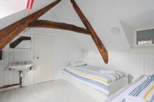 Gallery image of Ker Ar Vro - Maison atypique in Locquirec +19 photos