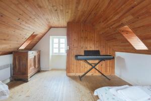Photo de la galerie de l'établissement Ker Ar Vro - Maison atypique, à Locquirec 20 autres photos